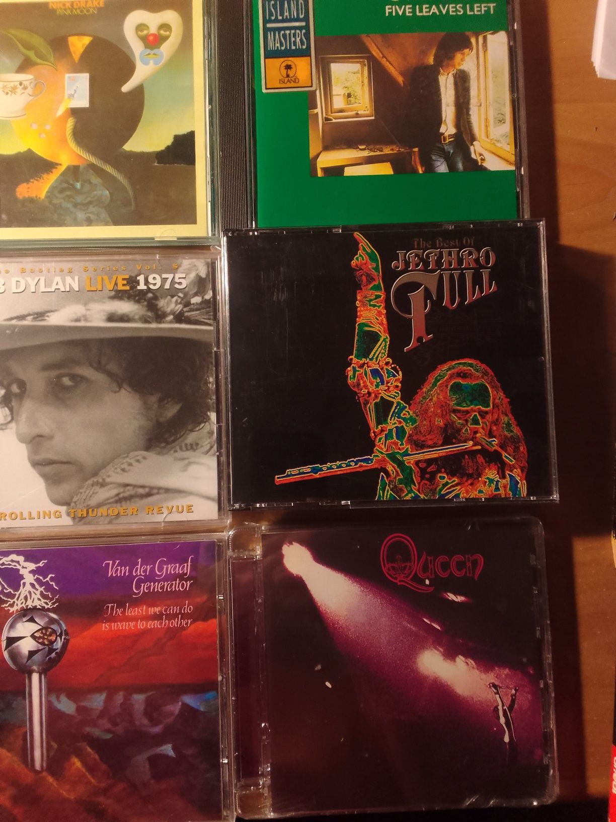 CDs Bruce, Dylan, Queen, Nick Drake, Paul, Full & Dead Can Dance