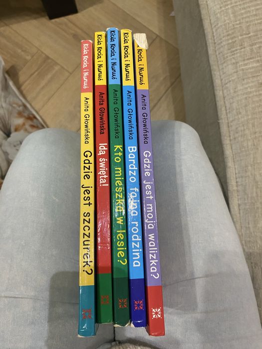 5 ksiazek Kicia Kocia z okienkami+9 cienkich