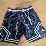 Spodenki jordan nowe L