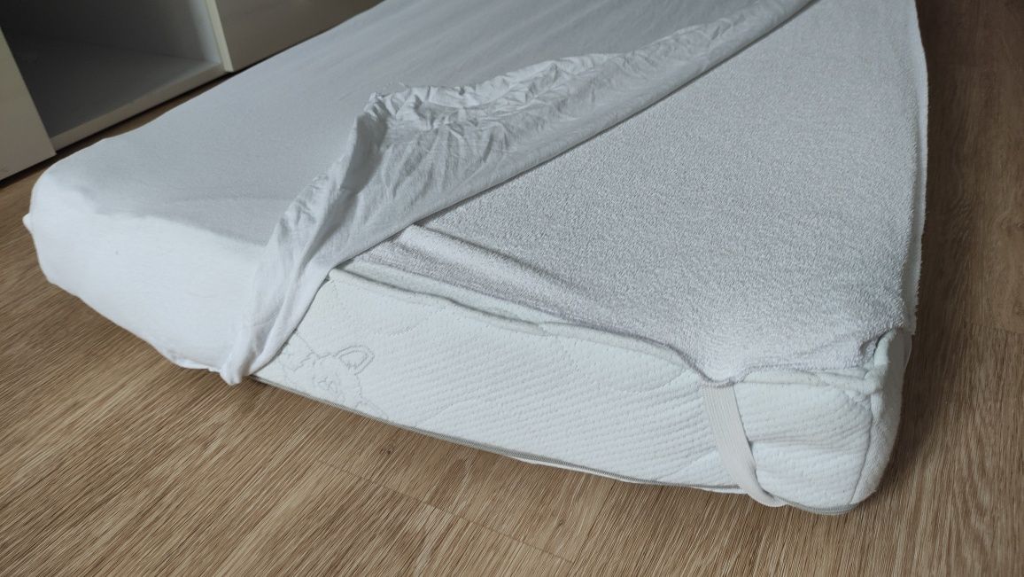 Materac dziecięcy 120x60 Havea Baby Max + 2 ochraniacze + 2 prześciera