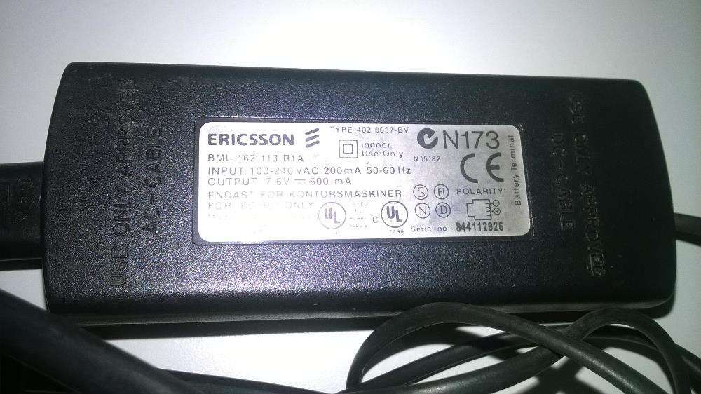 Carregador Ericsson usado
