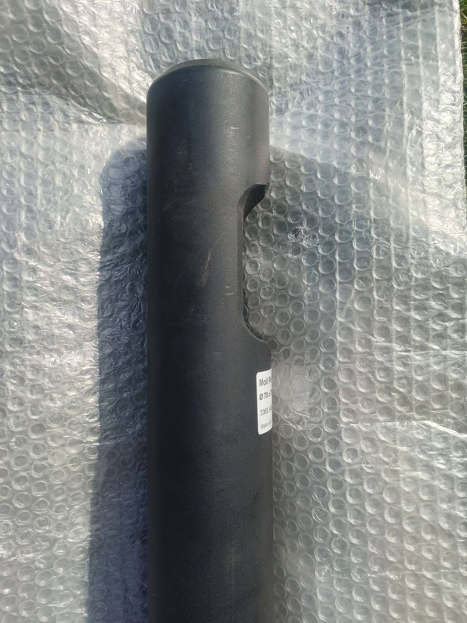 Grot do młota atlas copco na koparkę, średnica 70mm długość 750 mm
