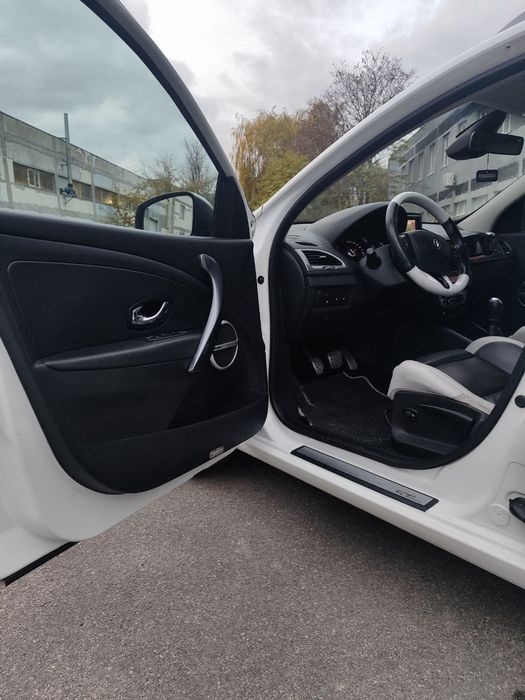 Продам Renault Megan 3 GT-LINE Bose