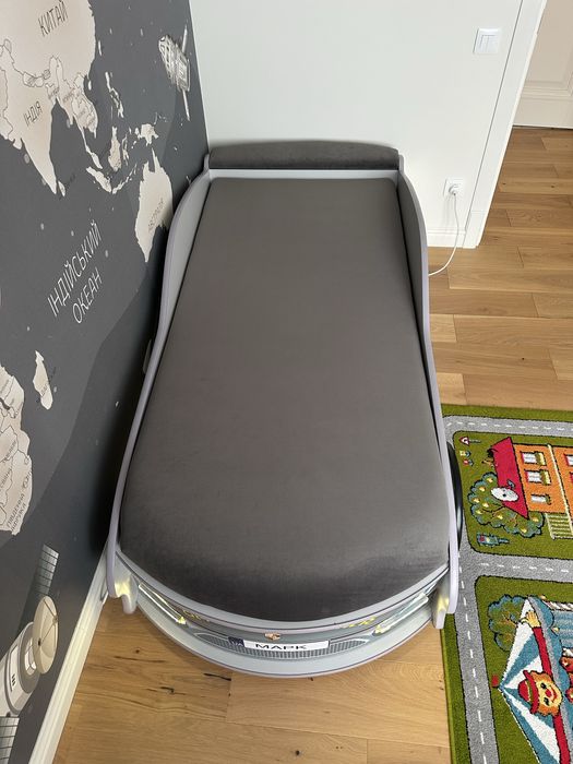 Кровать машинка 180*80+ковер в ПОДАРОК