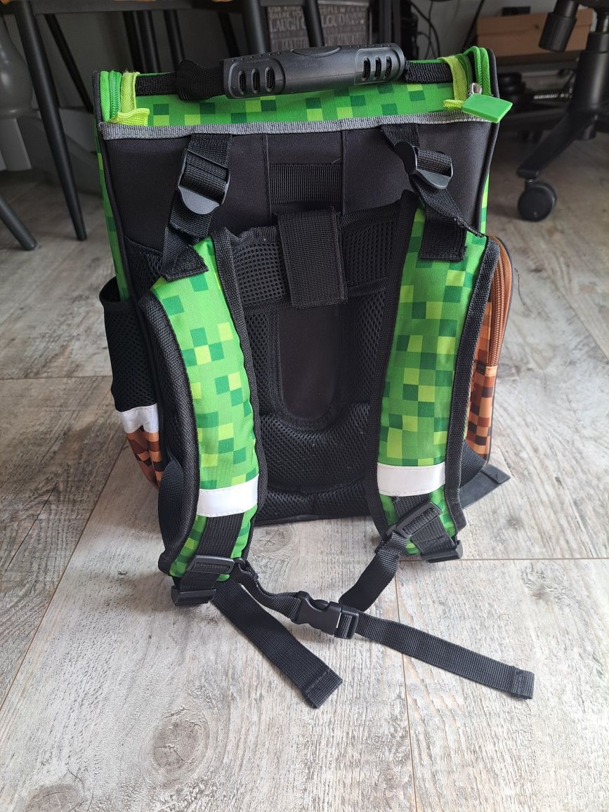 Plecak szkolny a'la minecraft usztywniany