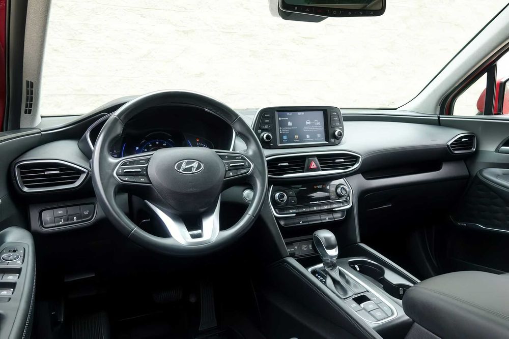 Hyundai Santa Fe      2020