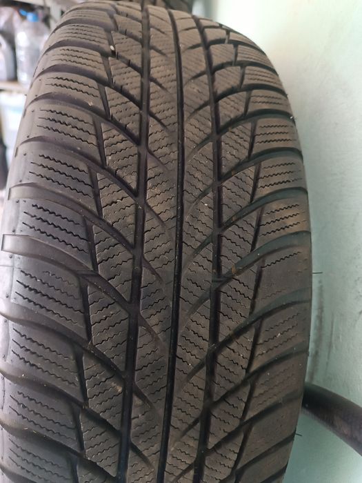 Шини зимові Bridgestone blizzak lm 001