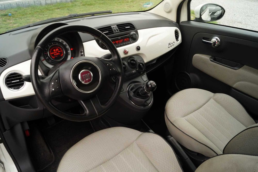 FIAT 500 Rok 2008 1.2 70km Alufelgi Klimatyzacja Panorama Dach PIĘKNA!