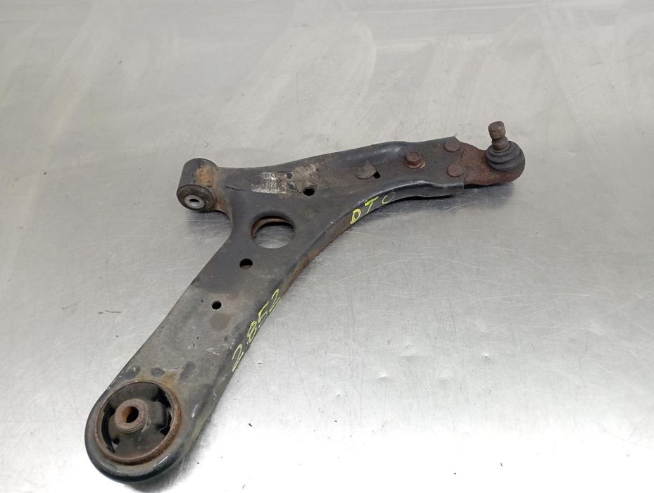 Braço de suspensão frente direito KIA Ceed Sportswagon (JD)