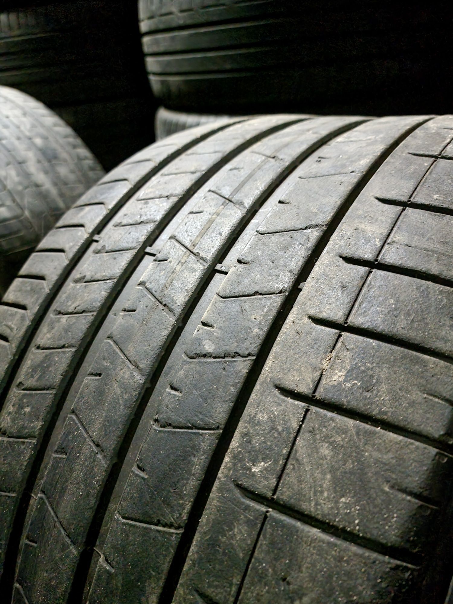 315/30 R21 Pirelli P Zero