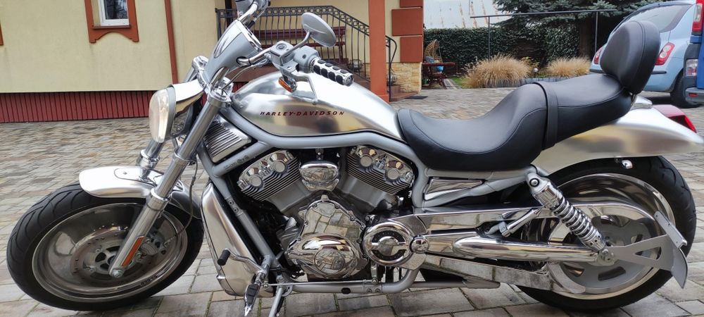 Piękny Harley Davidson V rod