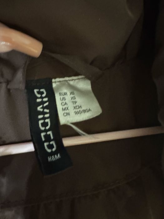 коричневая желетка H&M.В отличном состоянии.В размере Xs