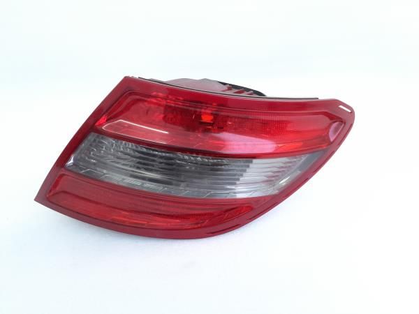 Farolim direito MERCEDES-BENZ Classe C (W204)