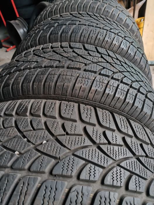 4x Dunlop 205/60/16 92H SP Winter Sport 3D Opony zimowe komplet