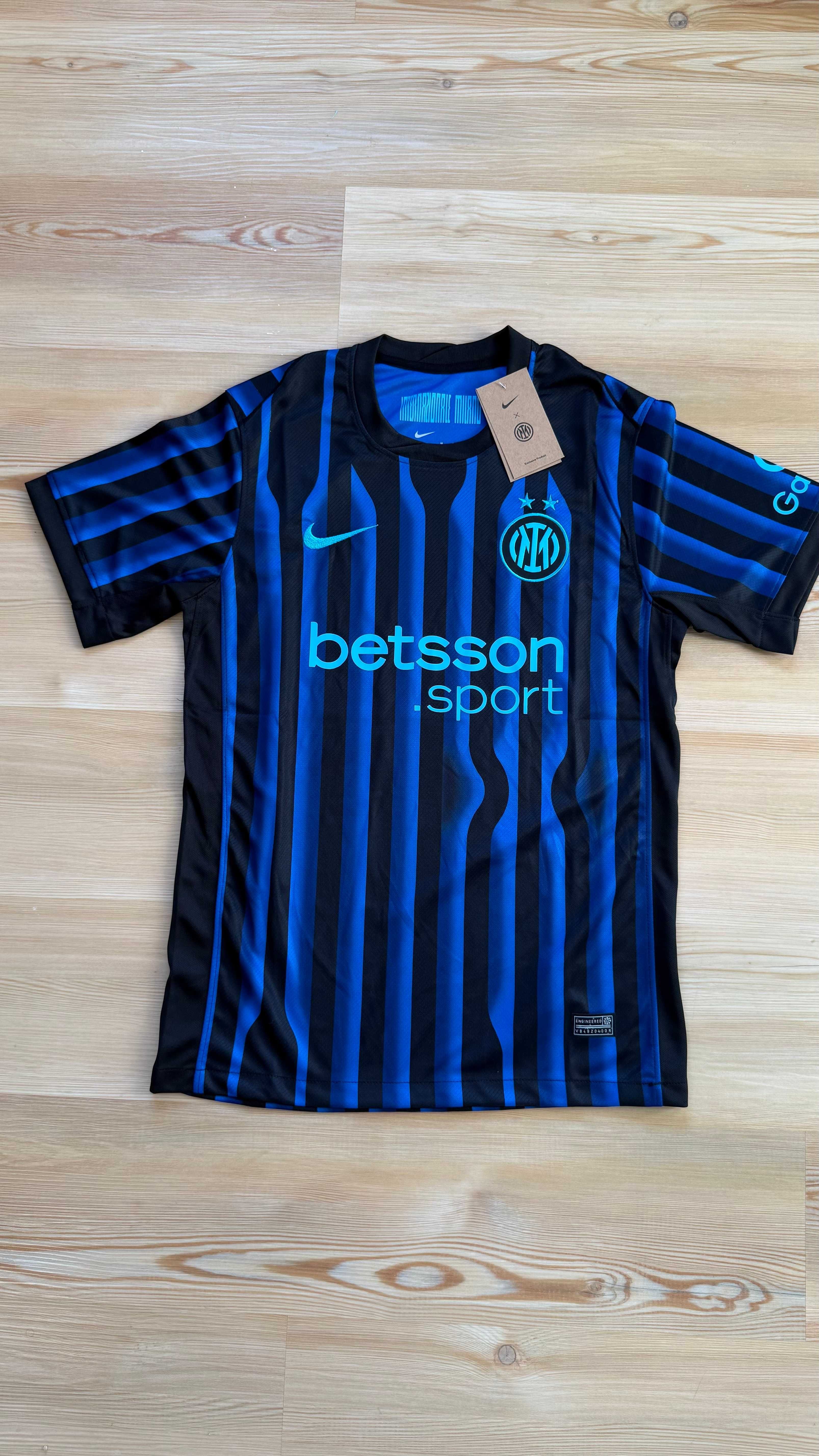 Camisola Inter Milan 2025/26 - Tamanho M