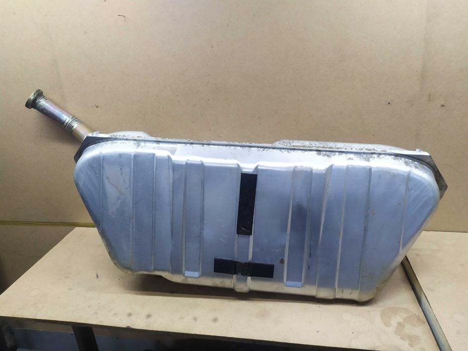 Паливний бак топливний бак Mercedes W210 очкарик 2.2 CDI седан