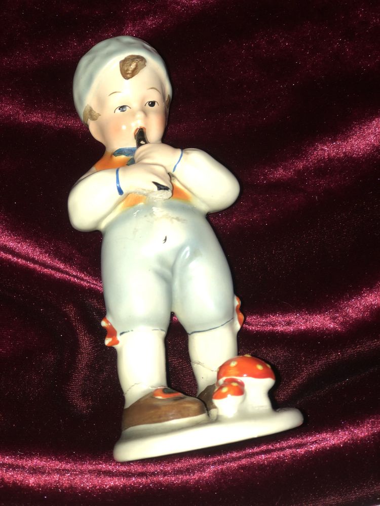 Статуэтка фигурка Мальчик с кларнетом Германия фарфор антиквариат