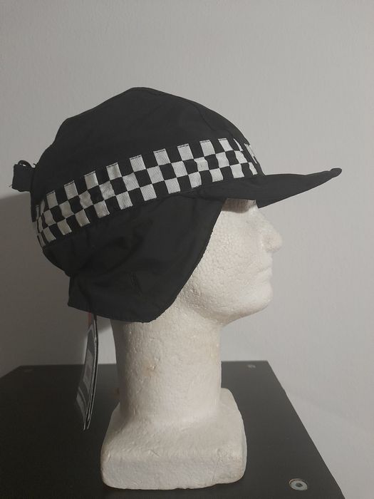 Czapka policyjna brytyjska