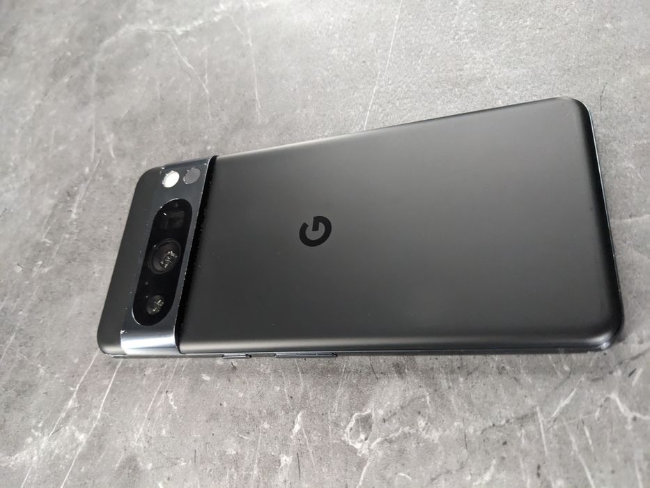 Pixel 8 pro в гарному стані