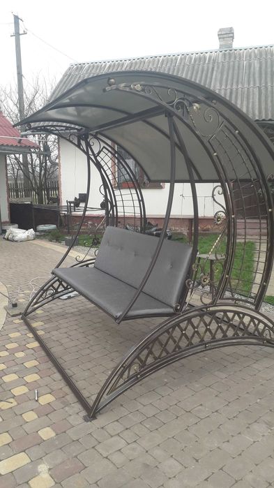 Кована гойдалка .
