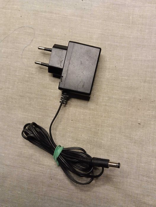 Блок живлення питания зарядное BOSCH 15.0V 500mA