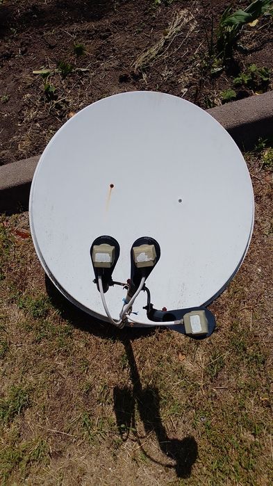 Супутникова антена