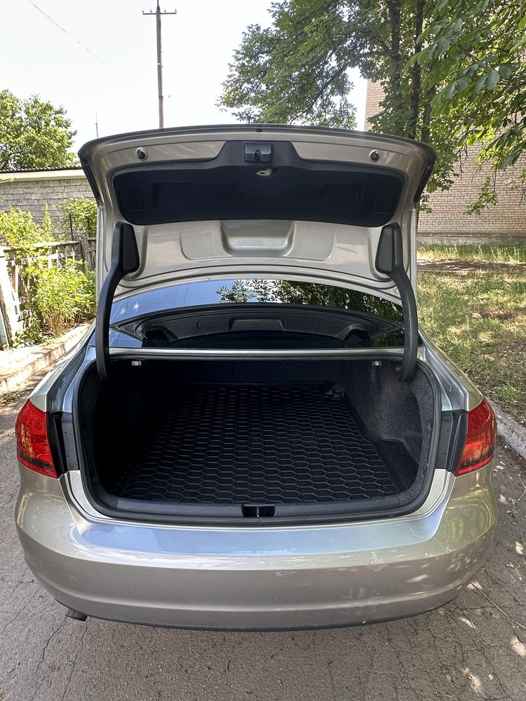 VW PASSAT 2.5 Автомат!