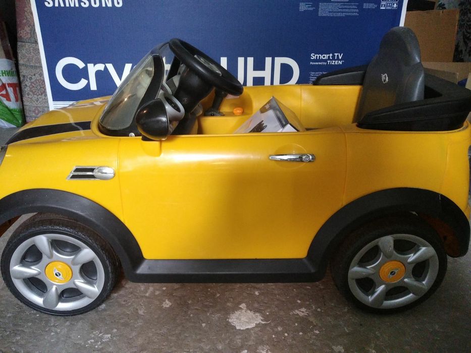 Электроавтомобиль."MINI COOPER"Машина на аккумуляторе