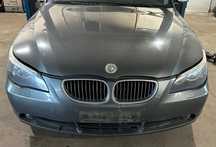 KOMPLETNY PRZÓD TITANGRAU II METALIC BMW E60 PRZED LIFT -2006r MASKA PAS GRILL CHŁODNICE LAMPY BŁOTNIKI