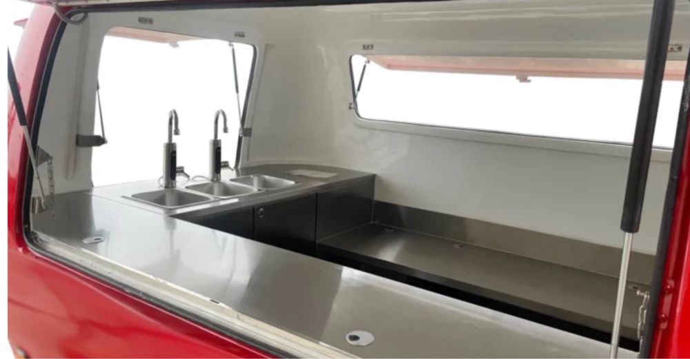 Przyczepa gastronomiczna SHINE Playa 2,9m - Food Truck foodtruck