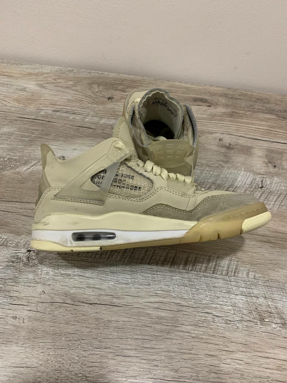 Air Jordan 4 Retro SP x Off-White