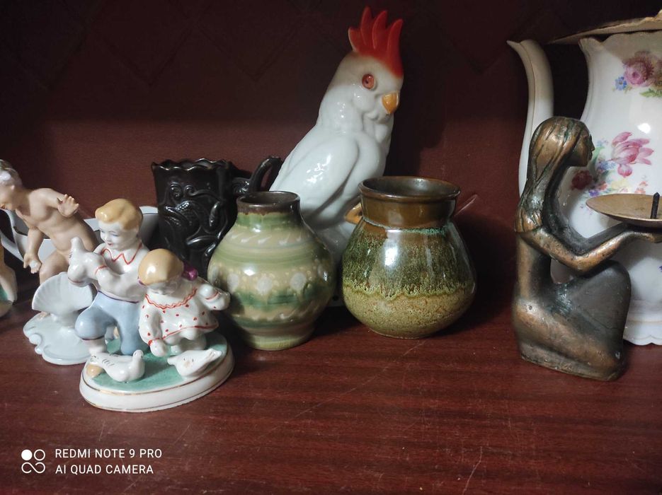 Статуэтки ссср Дети кормят голубей , Путти и др.