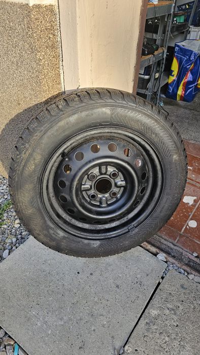 Sprzedam opony 175/65 R14  z felgami