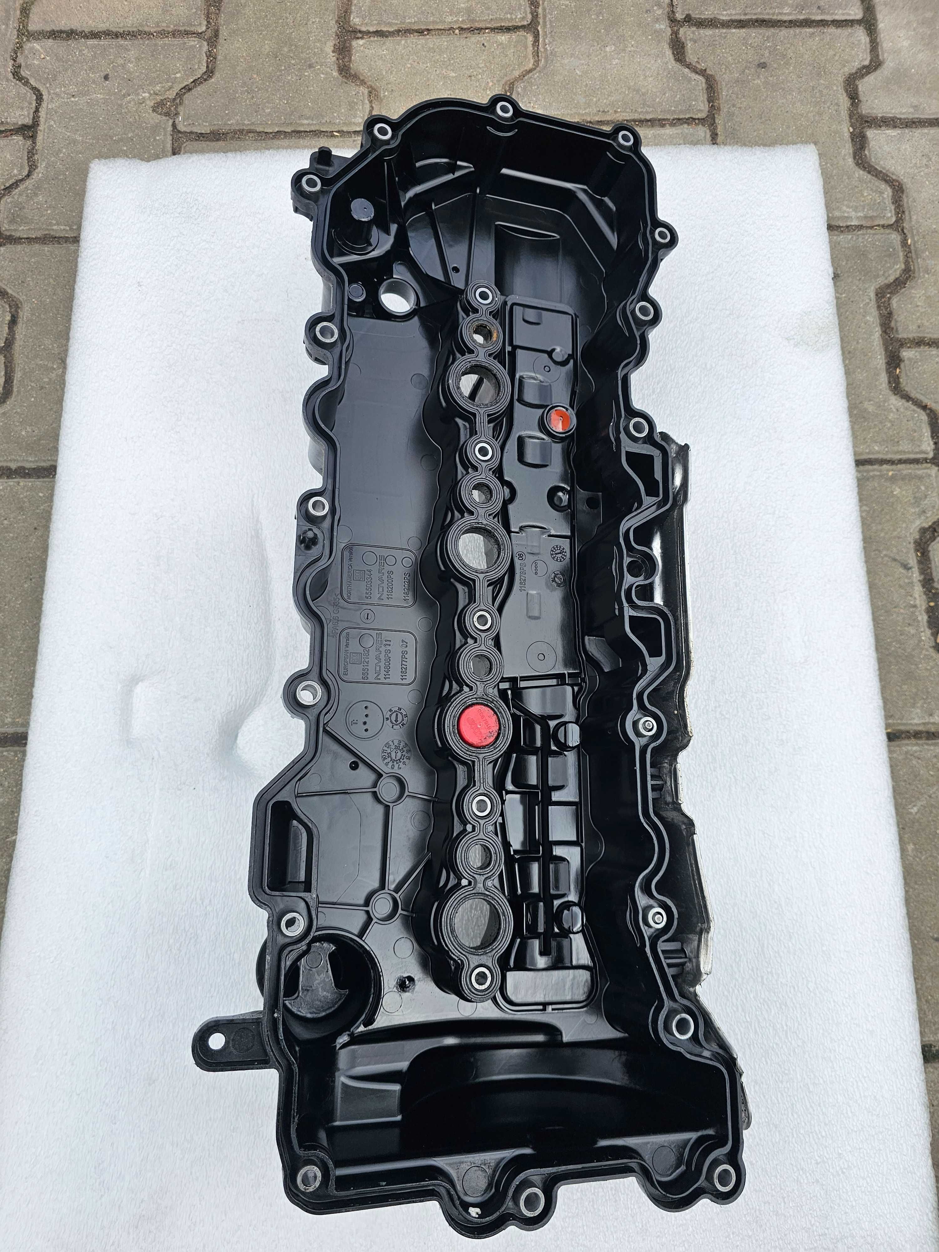 Dekiel Pokrywa Zaworów Opel Insignia B 2.0 CDTI Kod Silnika LSQ