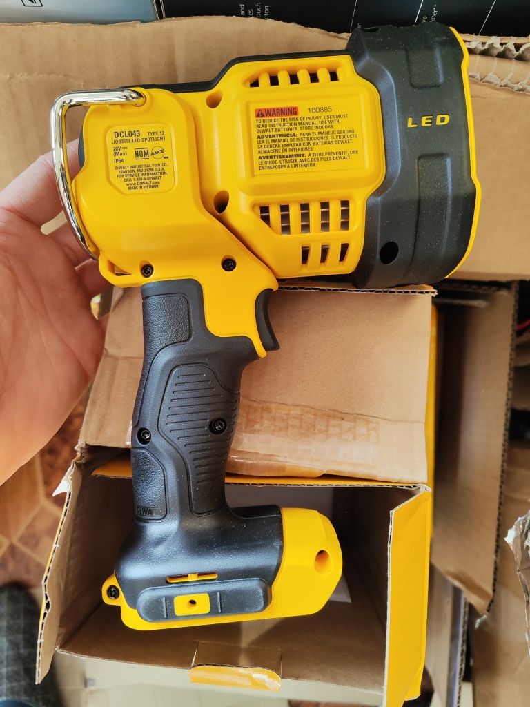 Ліхтар Світлодіодний акумуляторний DeWalt DCL043 із США,