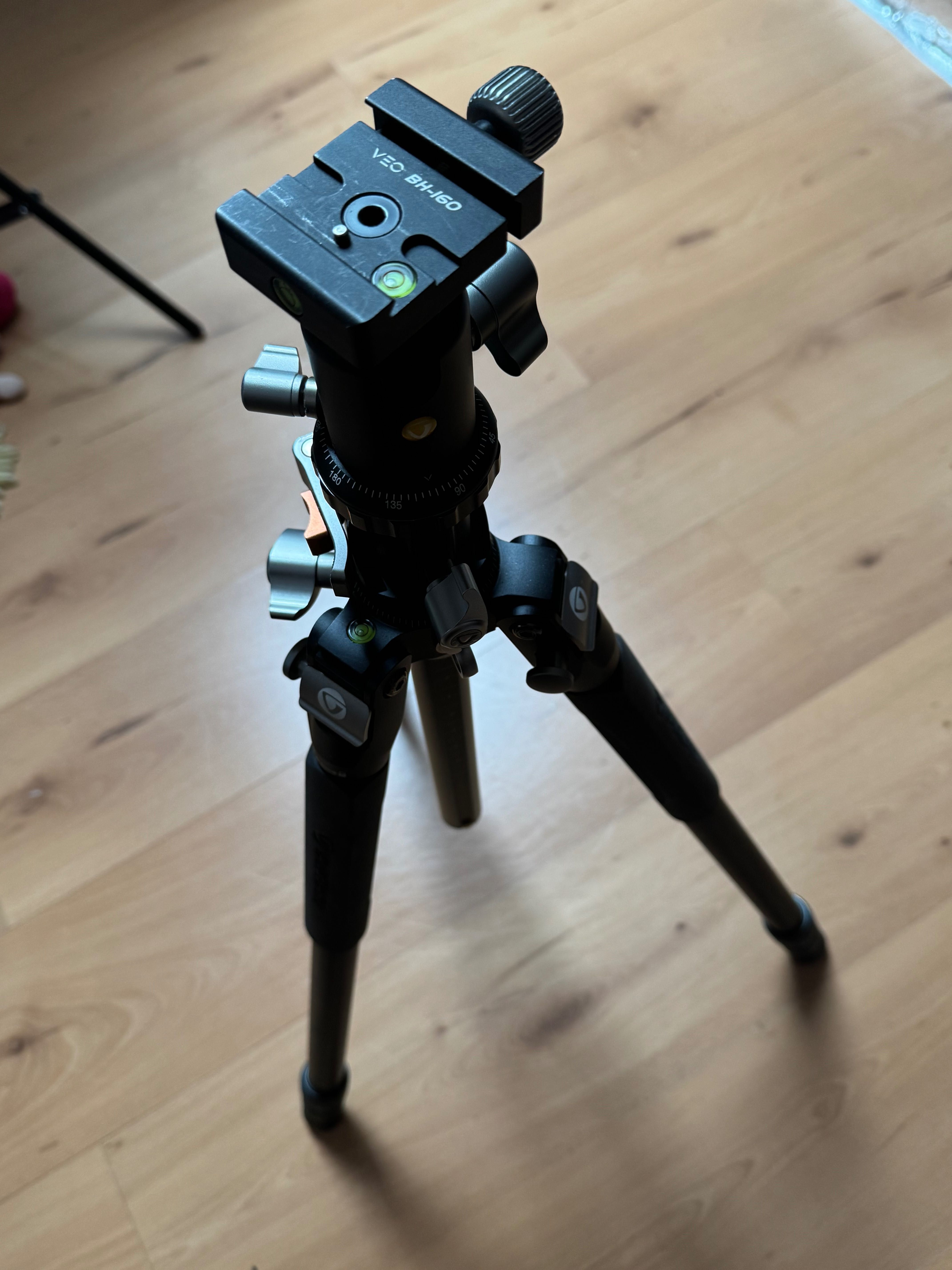 VANGUARD VEO 3+ 263CB STATYW karbonowy 172cm
