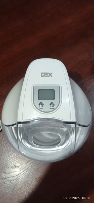 Продам мороженницу DEX DICM-10