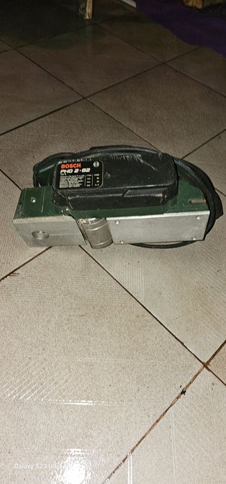 uma plaina à venda