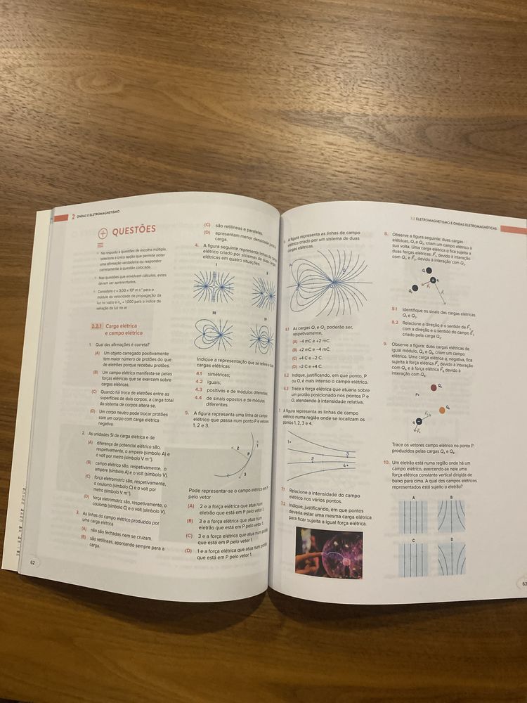 Caderno dr atividades de Fisica 11 ano