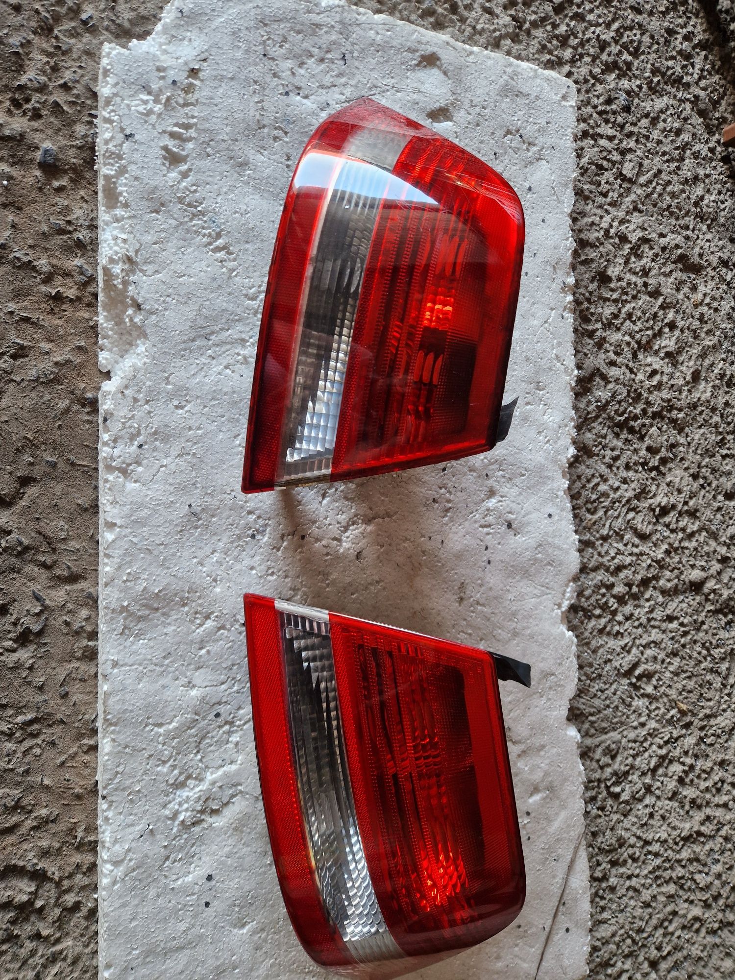 Lampy tył Saab 93 Lewa Prawa Sedan Tylne