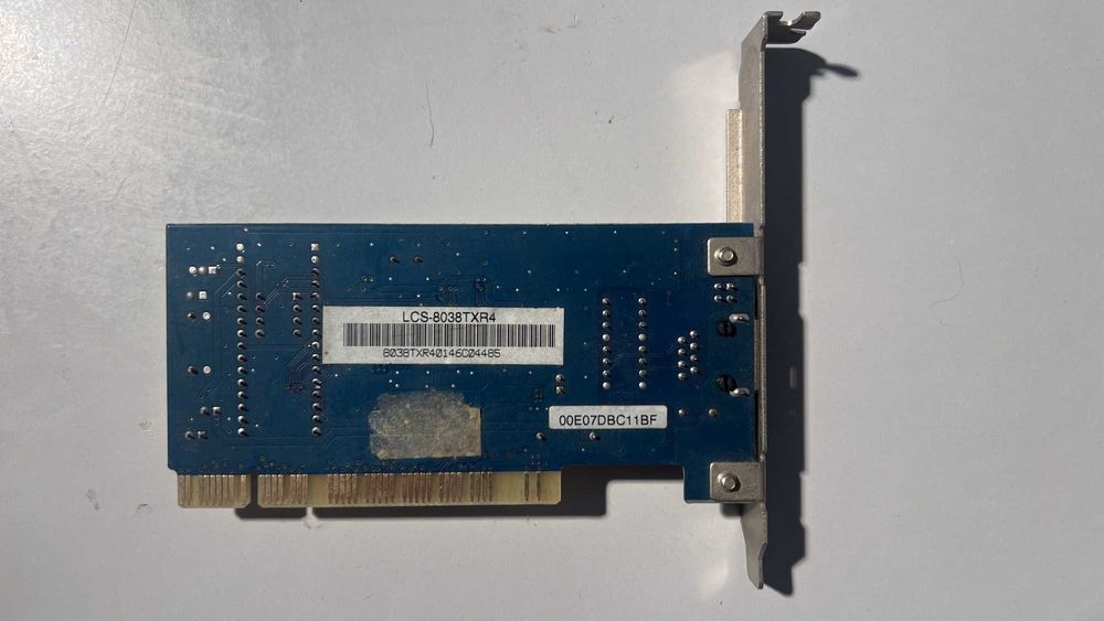 Placa rede PCI Ethernet Longshine LCS-8038 10/100Mbps, chip RTL8139C