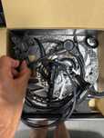 Hamulce Shimano BR-MT400, Klamki, tarcze, nakrętki center lock
