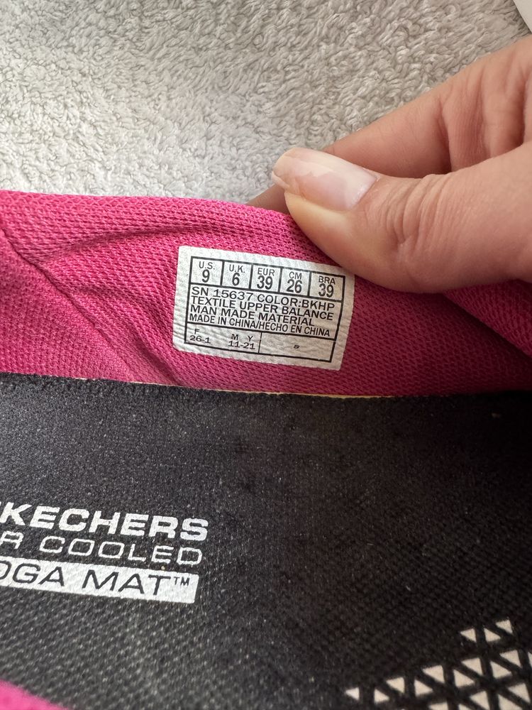 Слипоны мокасины skechers 40p черные