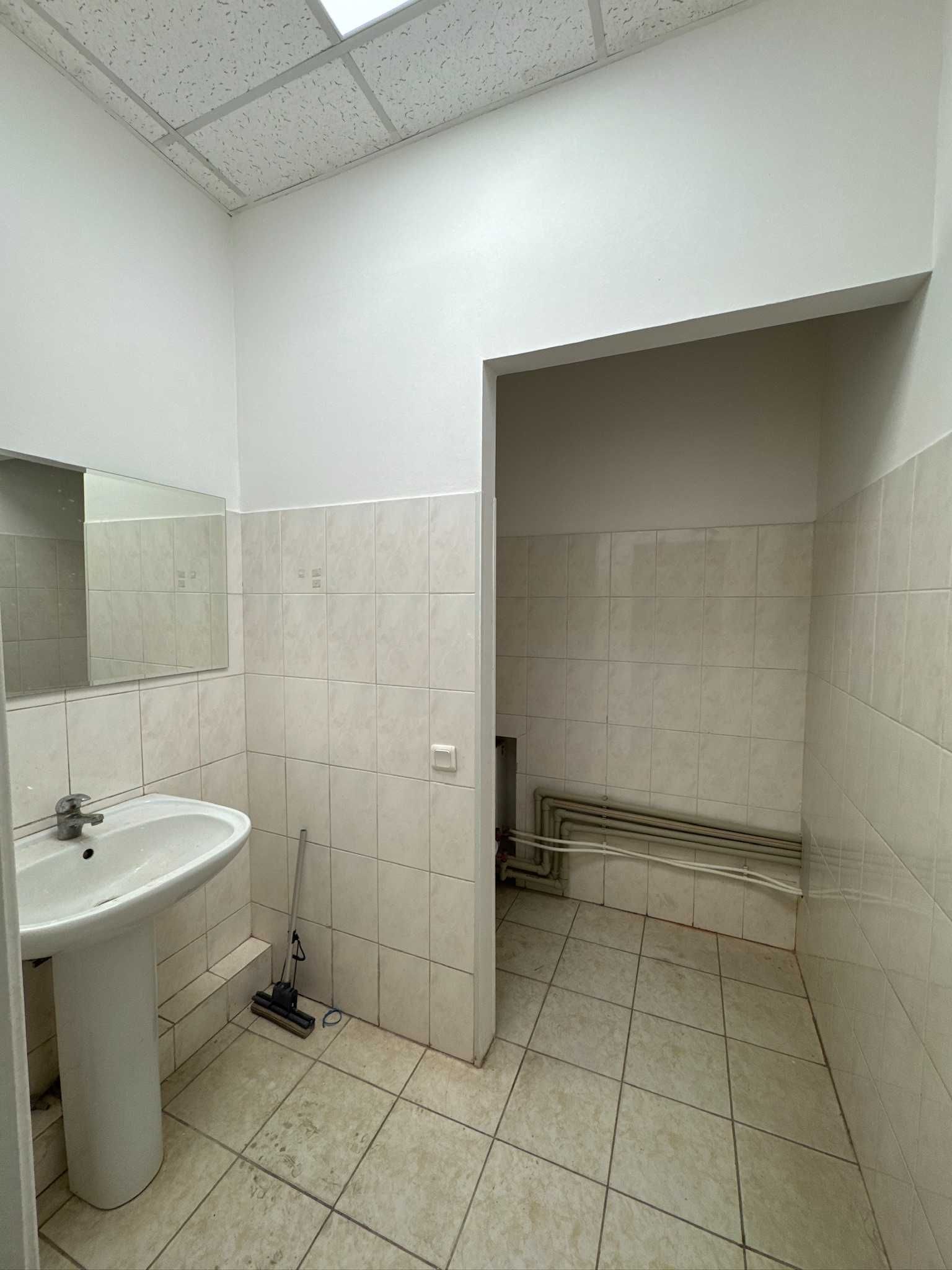 Оренда приміщення 363,3 м² Дмитра Яворницького, червона лінія
