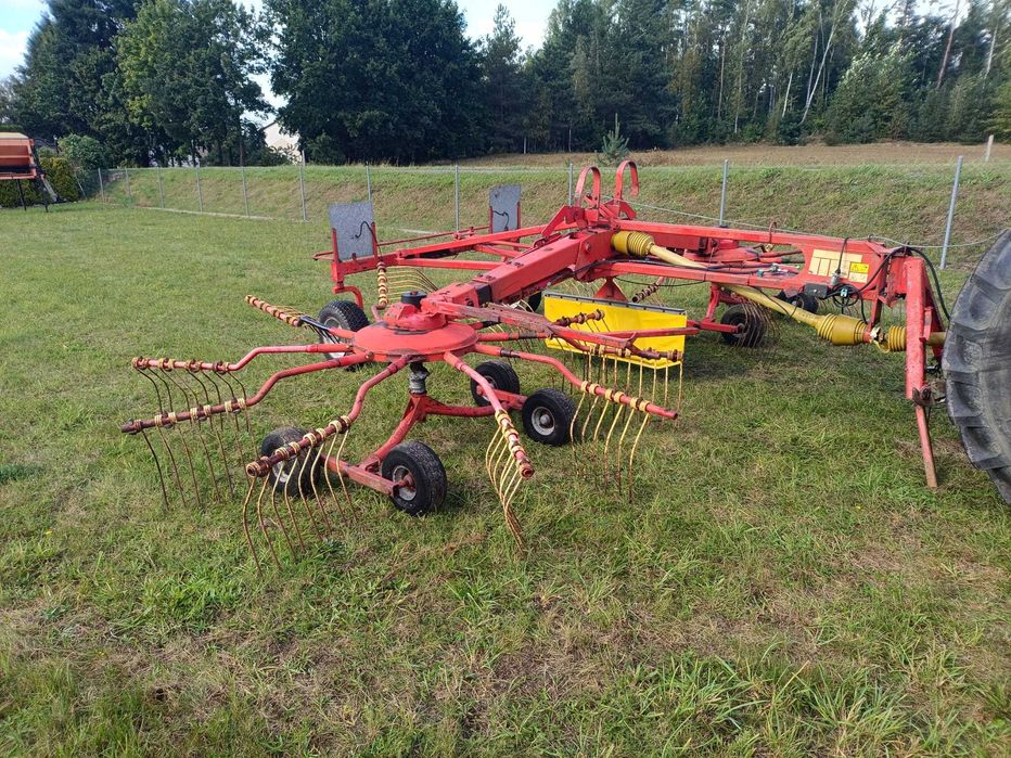 Niemeyer RS 730 VA zgrabiarka dwukaruzelowa krone claas przetrząsarka