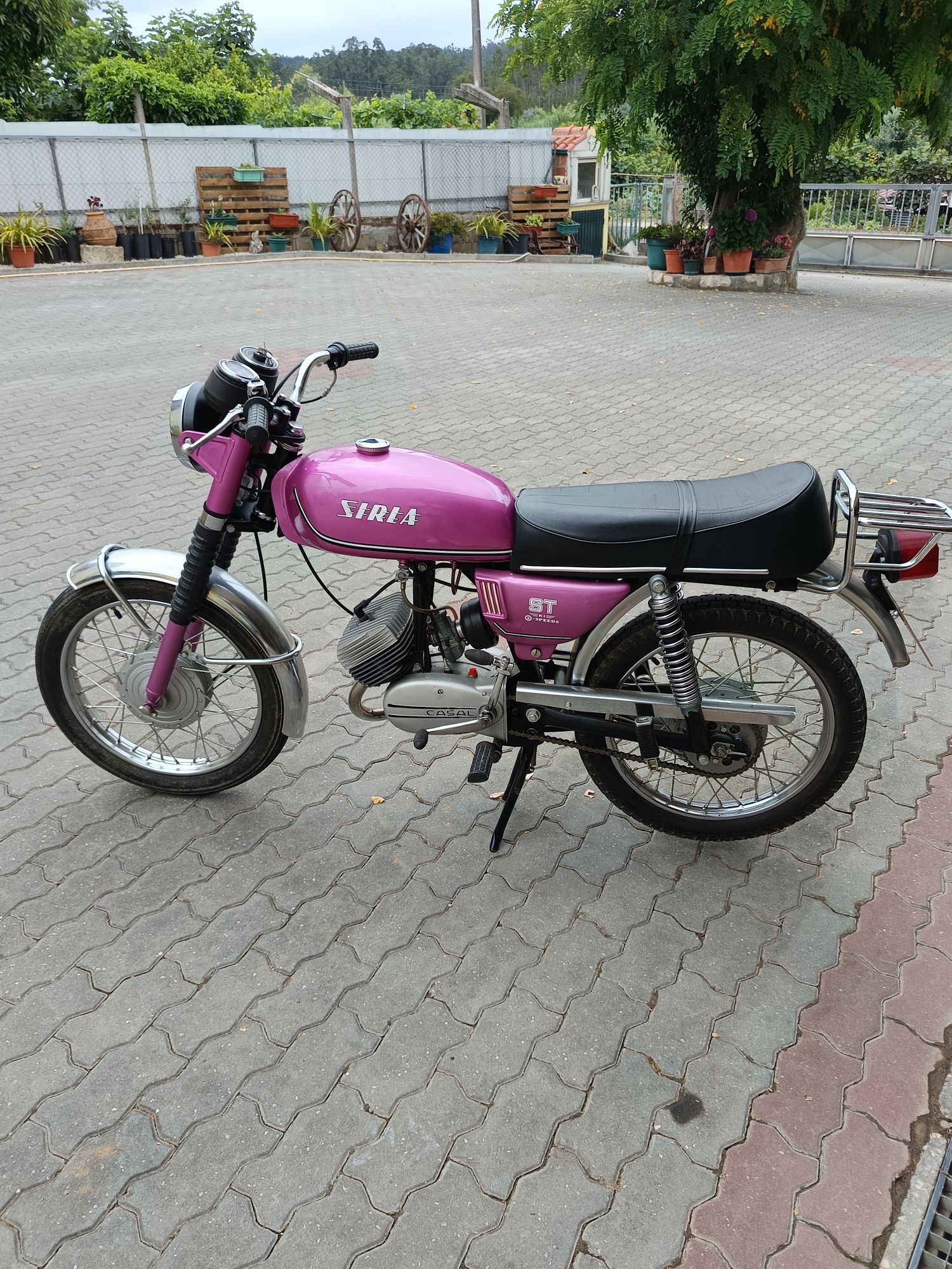 Motorizada Casal Sirla
