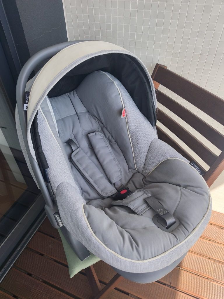 Conjunto Bebe Car IP-OP + 2 cadeiras auto Chicco até aos 10 anos.