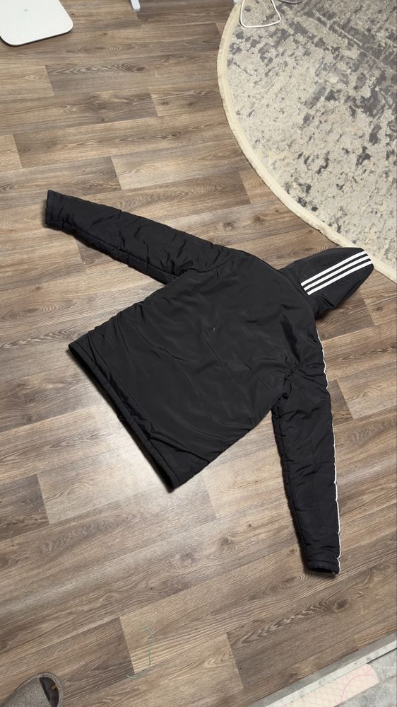 Зимняя куртка Adidas