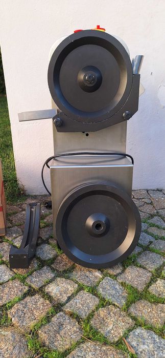 Maquina Formadora Brigadeiros e outros produtos alimentares