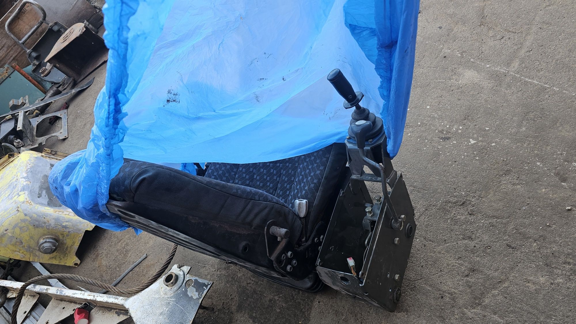 Yanmar B-37  мініекскаватор 3.3тони